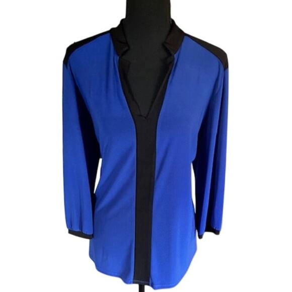 Rendezvous Contrast-Trim Split-Neck Tunic Top, Cobalt/Black, Size Large - Picture 2 of 5